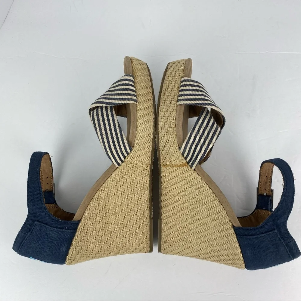 Toms size 9 Women’s Blue White Striped Ankle Strap Espadrille Wedge Sandals